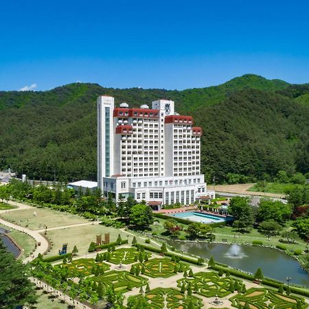 Kensington Hotel Pyeongchang Bagian luar foto