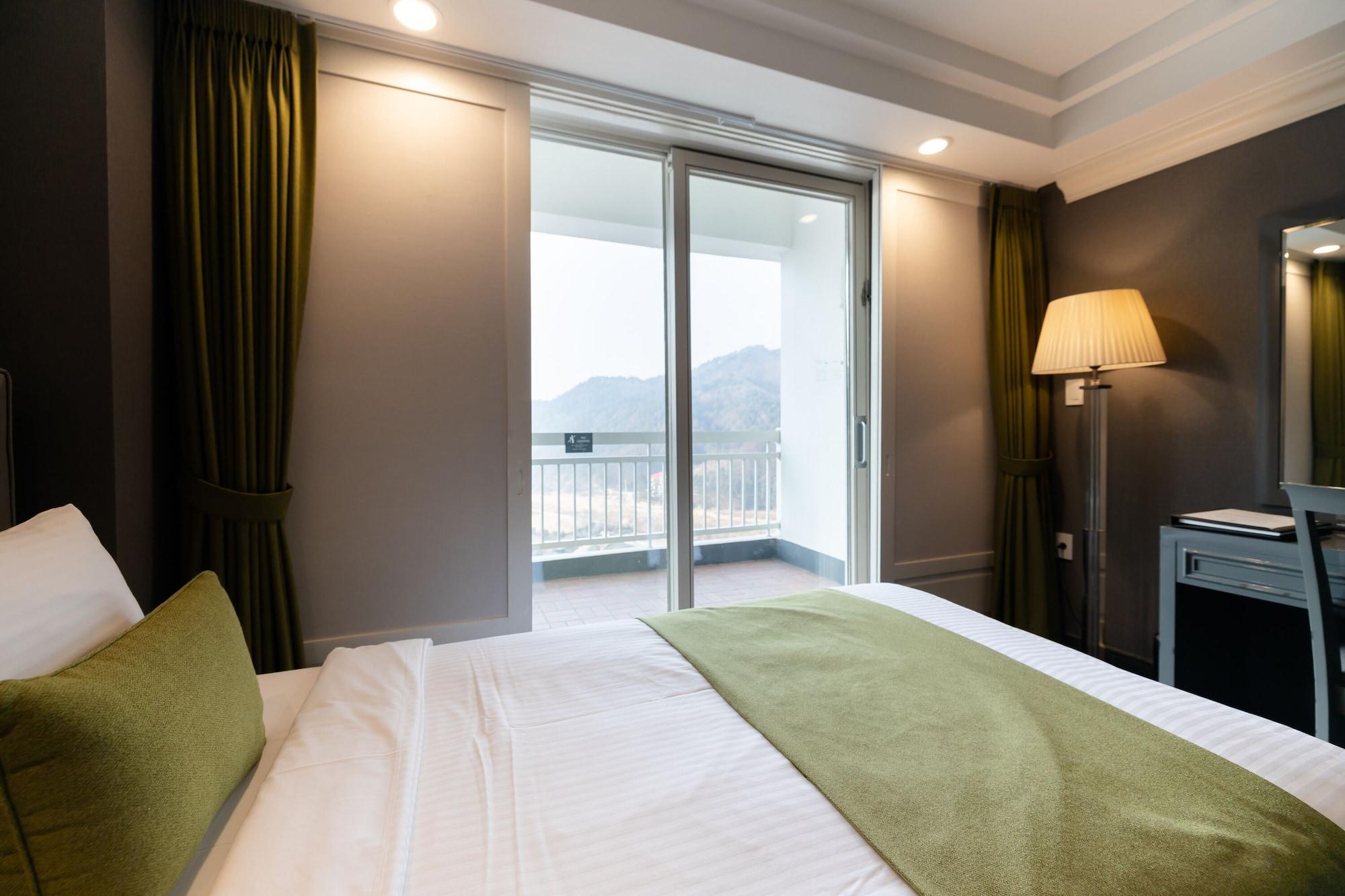 Kensington Hotel Pyeongchang Bagian luar foto